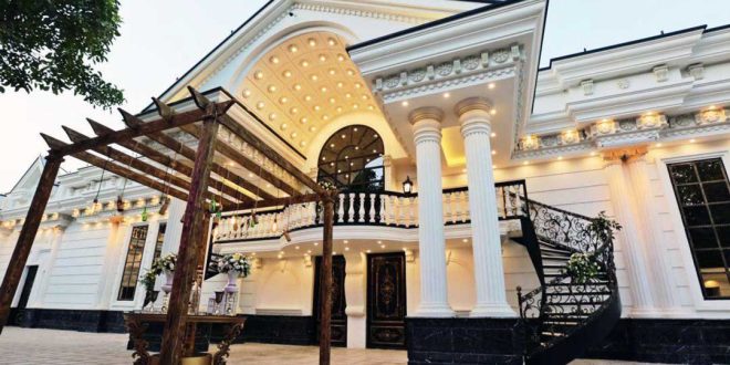 باغ تالار تک درخت در احمدآباد مستوفی