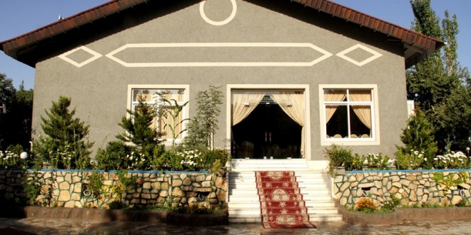 باغ سرا شکوفه مشهد