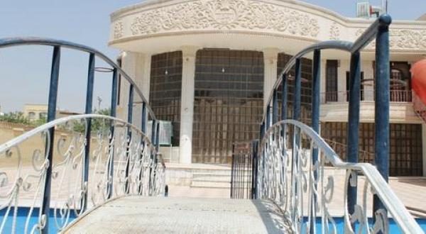تالار باغ سفید, باغ تالار سفید