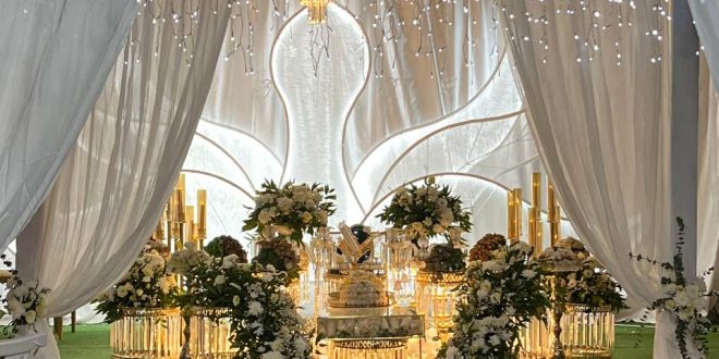 باغ تالار محرابی احمدآباد مستوفی